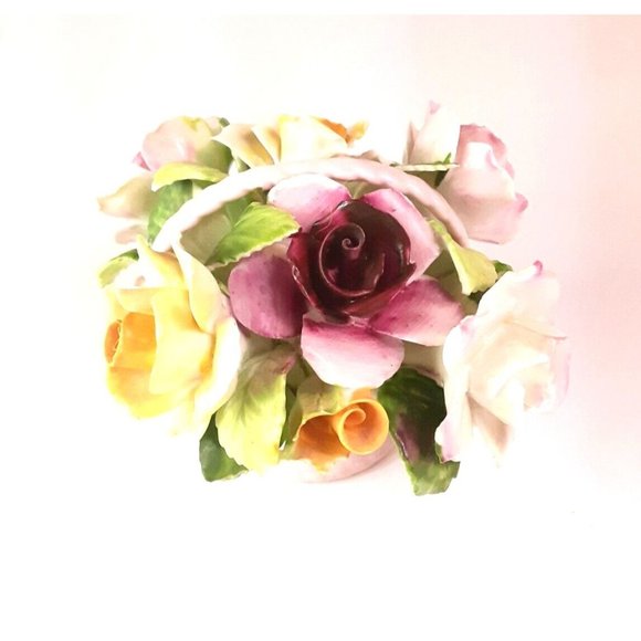 Royal Adderley Bone China Figurine Floral Arrangement in Basket Made in … - Picture 2 of 8